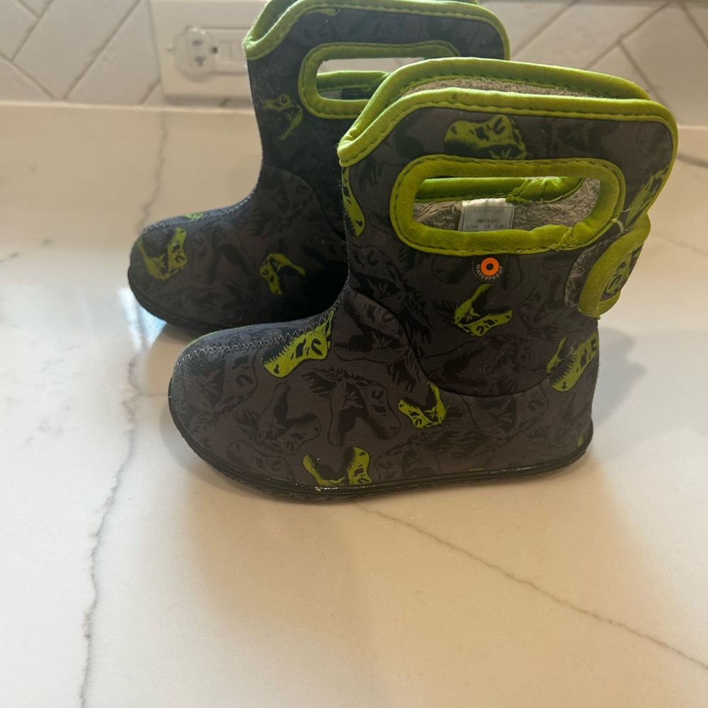 Dinosaur Bogs Pull On Boots